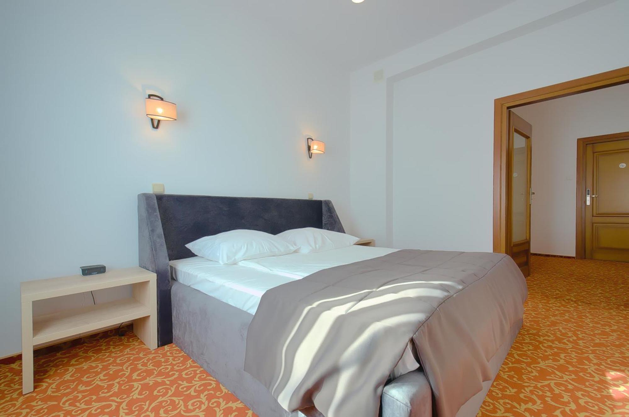 Hotel Sezam Machowa Exterior photo