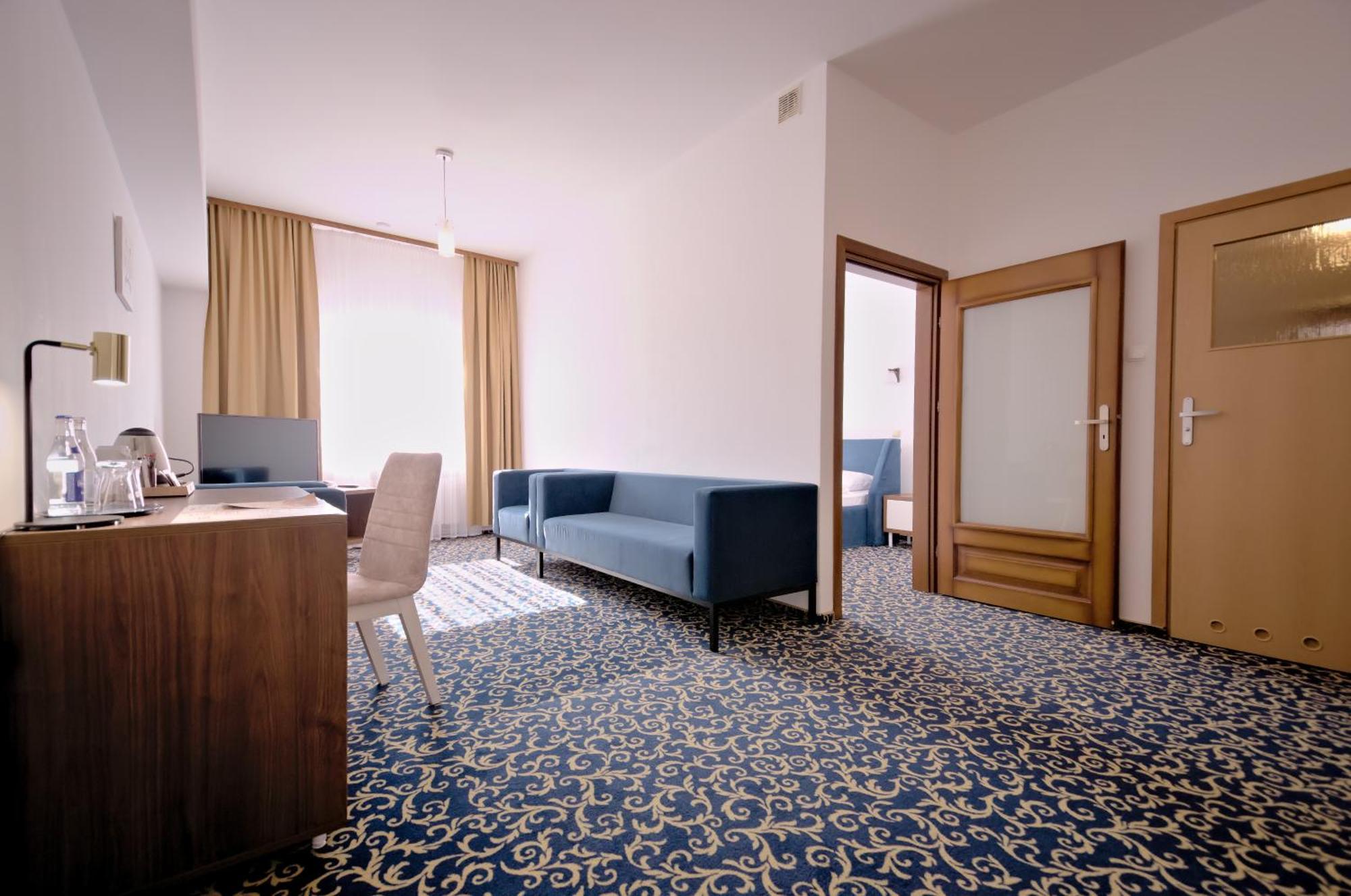 Hotel Sezam Machowa Exterior photo